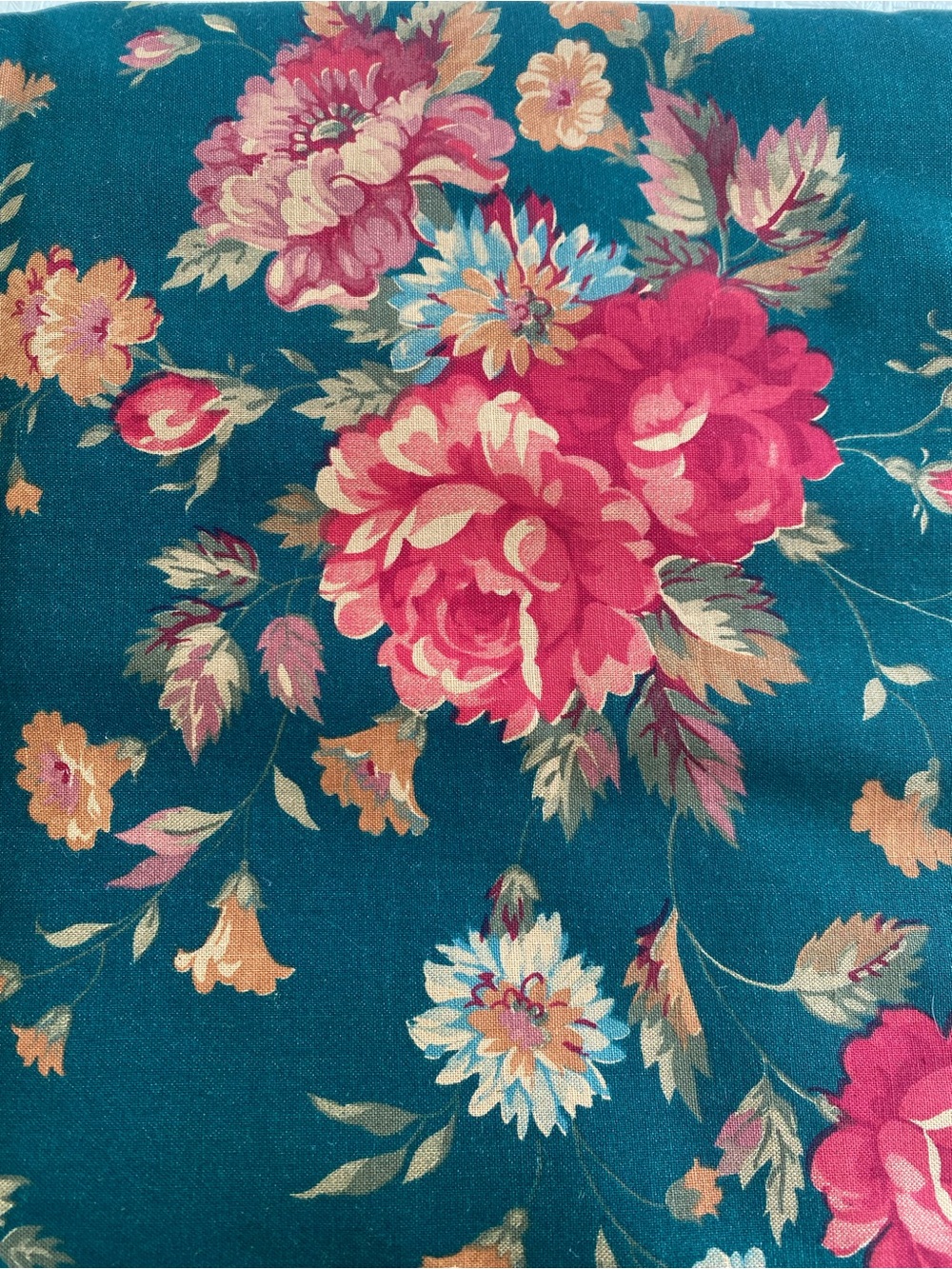 Vintage Joan Kessler green red cabbage Rose floral fabric 4.61 sq yards